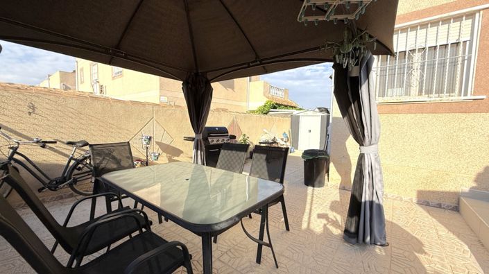 Image No.43-2 Bed Property for sale