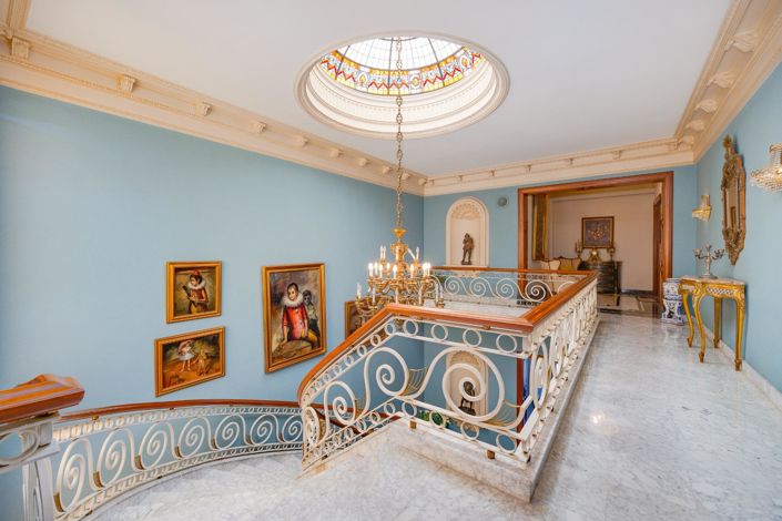 Image No.20-12 Bed Villa for sale