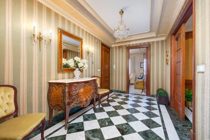 Image No.44-12 Bed Villa for sale