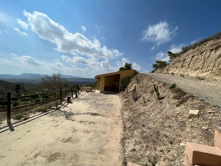 Image No.7-3 Bed Villa for sale