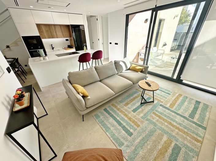 Image No.2-3 Bed Villa for sale