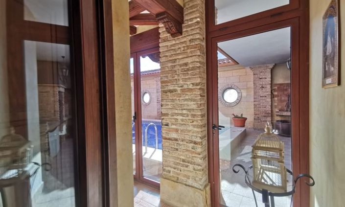 Image No.25-4 Bed Villa for sale