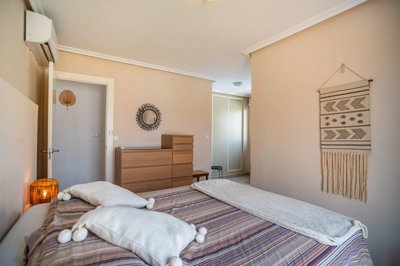 o1j3lshi9g17ru3hkdjrl2qqr93d