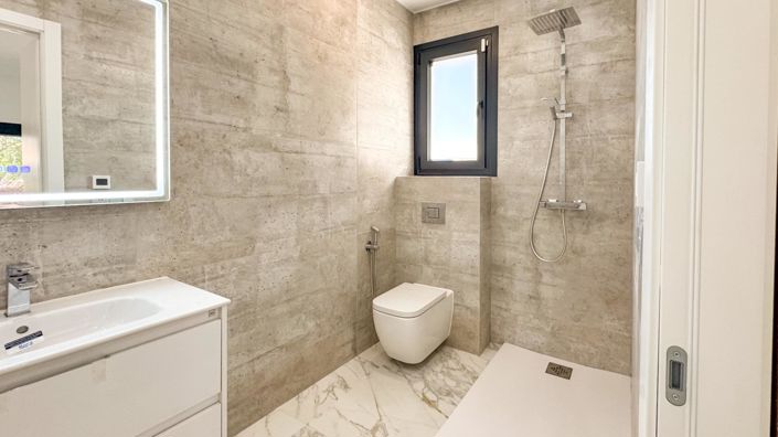 Image No.36-4 Bed Villa for sale