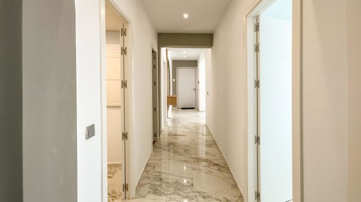 Image No.39-4 Bed Villa for sale