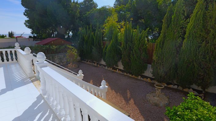 Image No.37-2 Bed Villa for sale