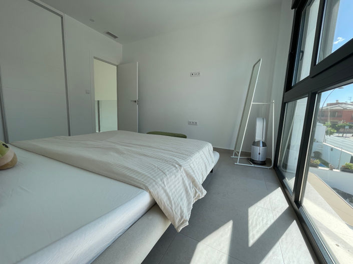 Image No.42-3 Bed Villa for sale