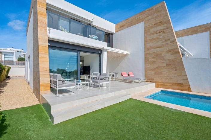 Image No.1-Villa de 3 chambres à vendre à Orihuela Costa