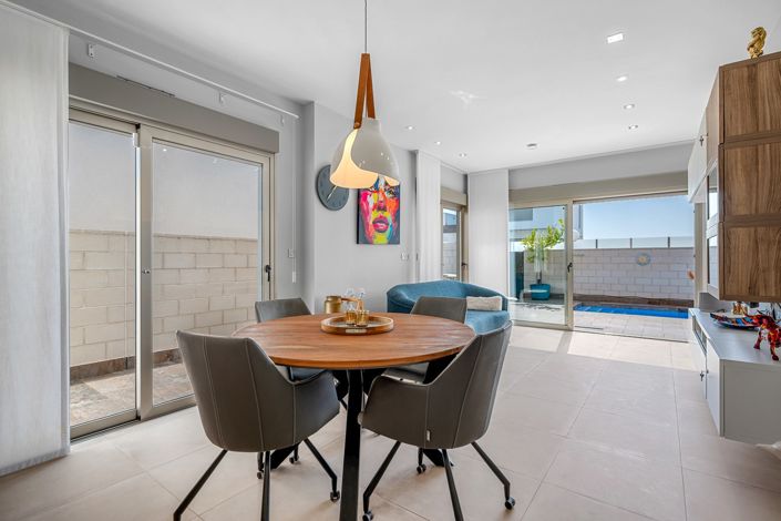 Image No.10-3 Bed Villa for sale