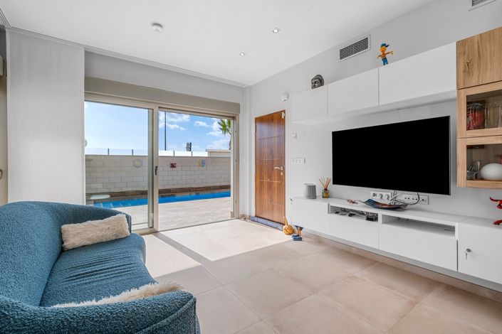 Image No.12-3 Bed Villa for sale