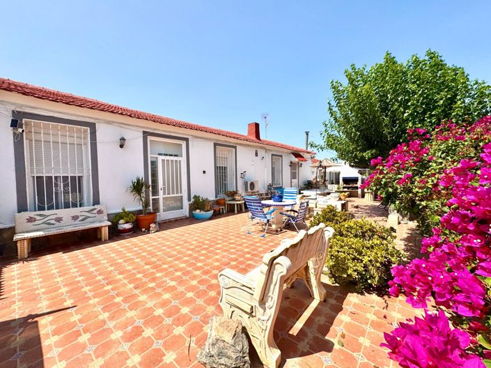 Image No.10-7 Bed Villa for sale