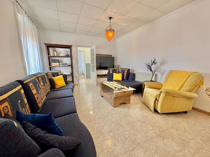 Image No.18-7 Bed Villa for sale