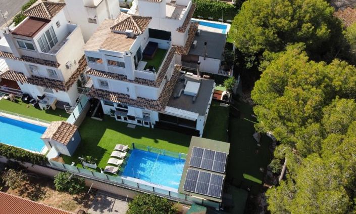 Image No.3-3 Bed Villa for sale