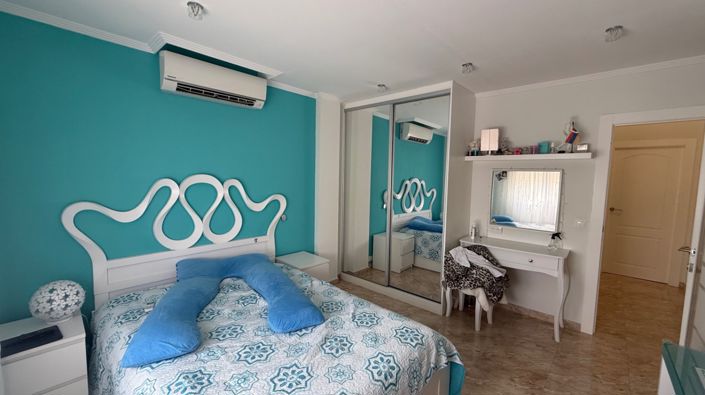 Image No.30-7 Bed Villa for sale