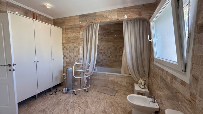 Image No.46-7 Bed Villa for sale