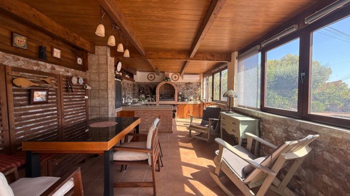 Image No.8-7 Bed Villa for sale