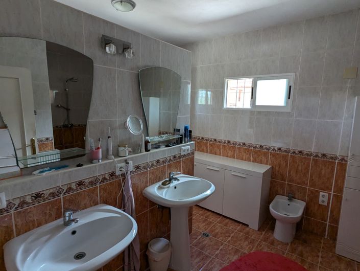 Image No.31-5 Bed Villa for sale