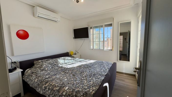 Image No.24-2 Bed Villa for sale