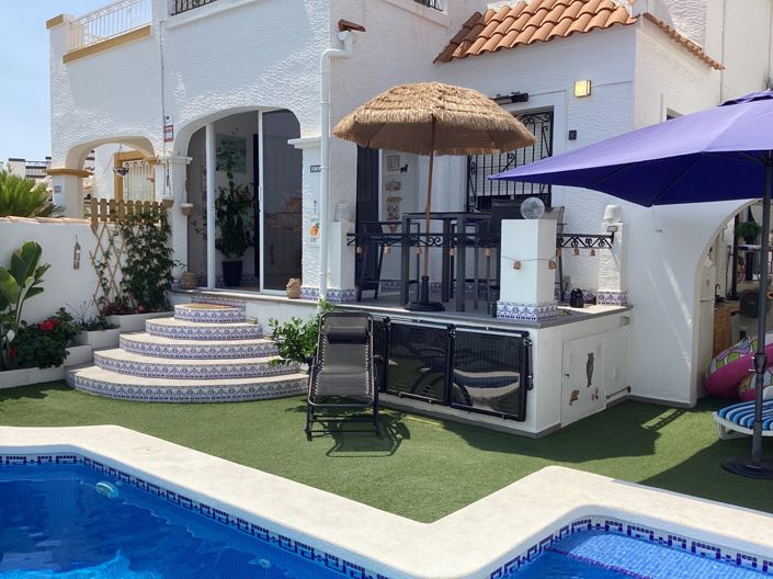 Image No.2-3 Bed Villa for sale