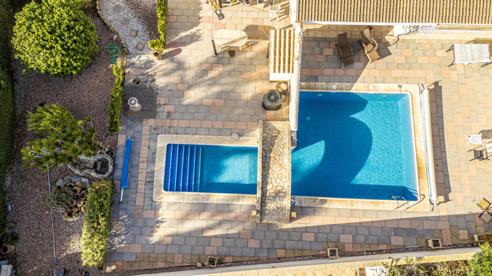 Image No.2-4 Bed Villa for sale
