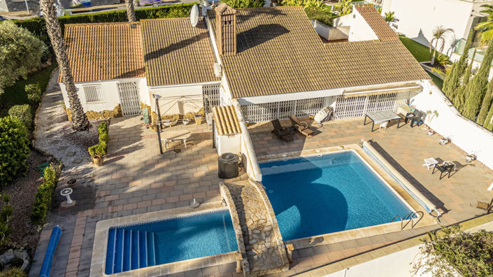 Image No.3-4 Bed Villa for sale