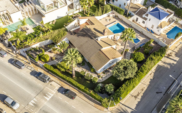 Image No.4-4 Bed Villa for sale
