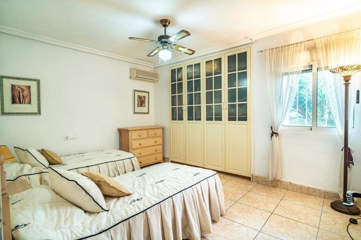 Image No.6-4 Bed Villa for sale