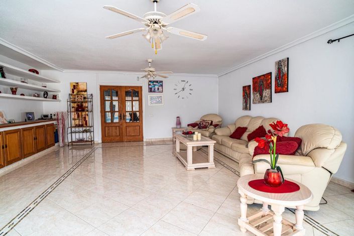 Image No.7-4 Bed Villa for sale
