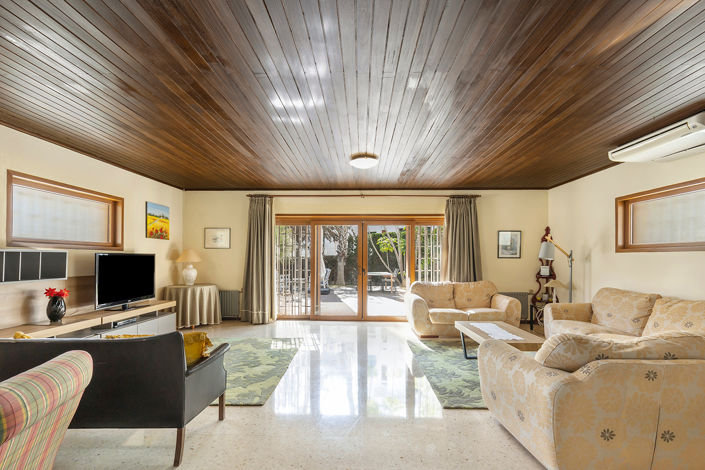 Image No.10-5 Bed Villa for sale