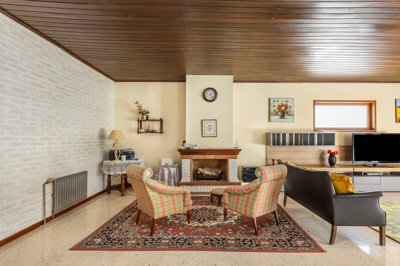 6911bcfe0835et73a8703