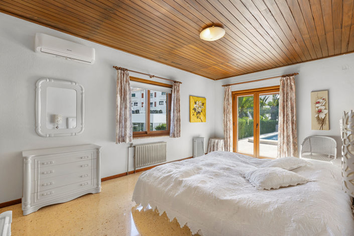 Image No.21-5 Bed Villa for sale