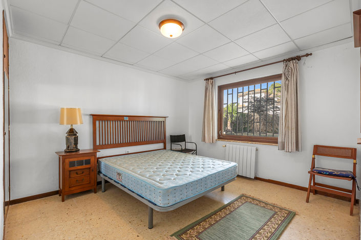 Image No.37-5 Bed Villa for sale