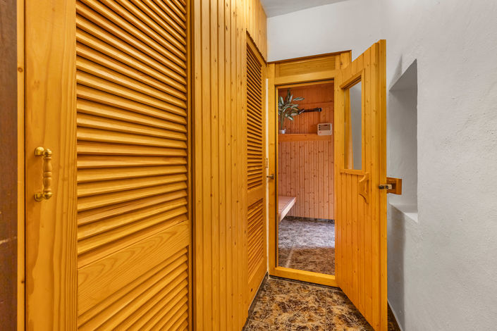 Image No.41-5 Bed Villa for sale