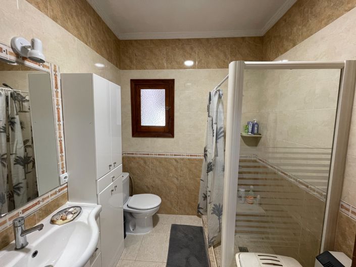 Image No.15-6 Bed Villa for sale