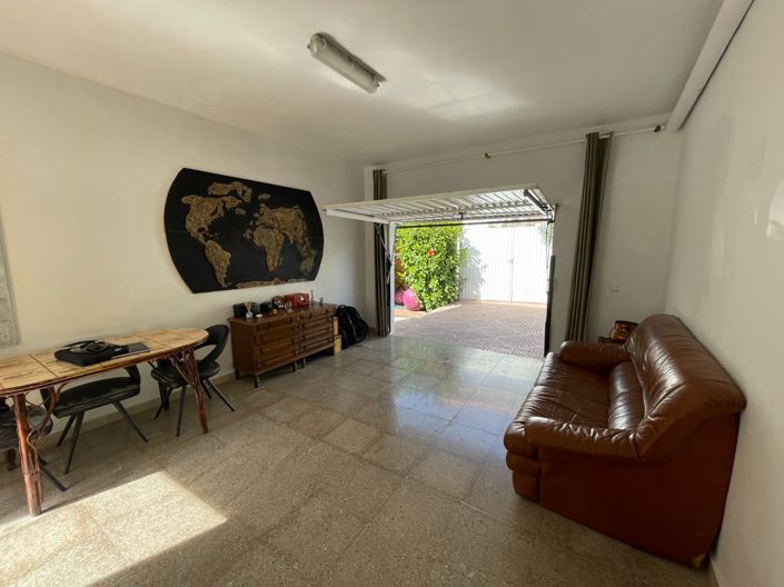 Image No.18-6 Bed Villa for sale