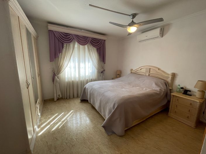 Image No.23-Villa de 4 chambres à vendre à Catral