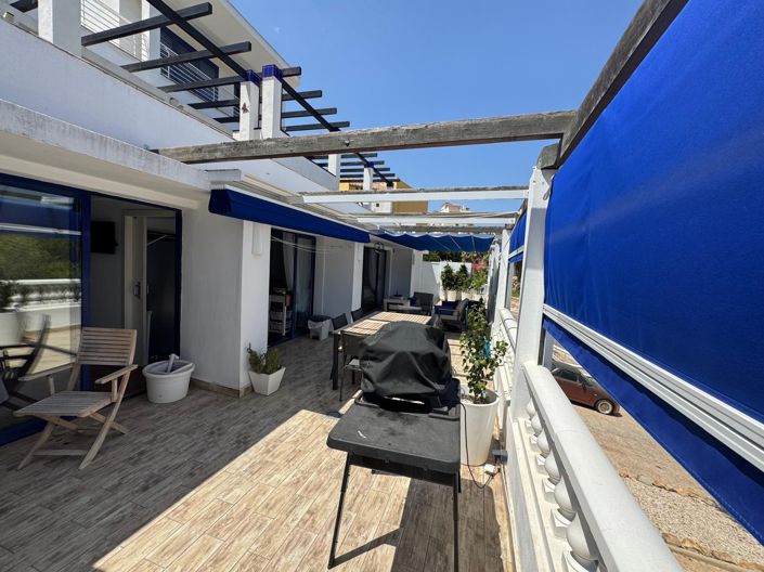 Image No.24-3 Bed Apartment for sale