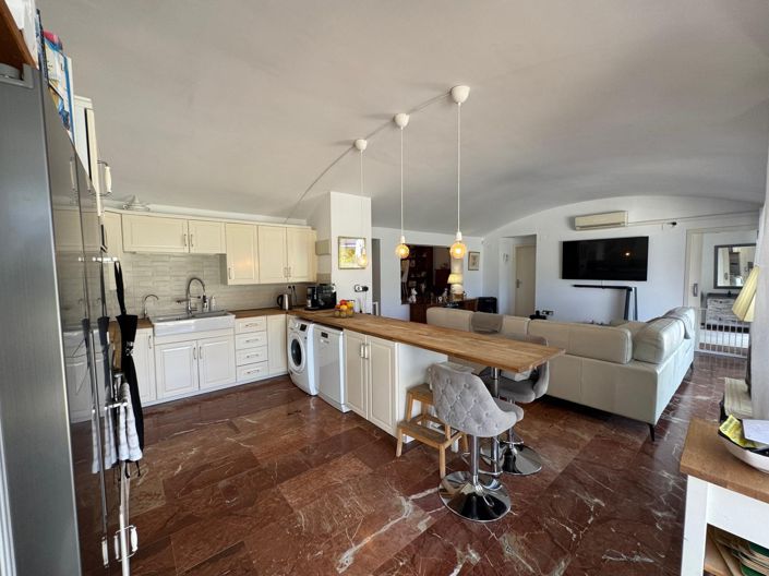 Image No.3-3 Bed Apartment for sale