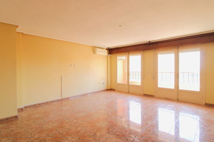 Image No.2-Appartement de 3 chambres à vendre à Torrevieja