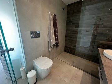 penthouse-el-raso-mss-5184-11