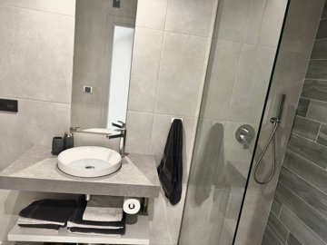 penthouse-el-raso-mss-5184-13