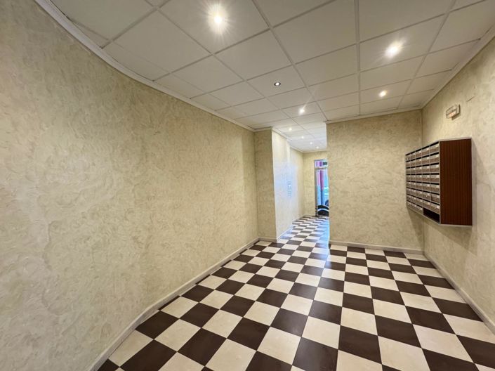 Image No.13-2 Bed Apartment for sale