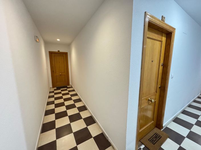 Image No.18-2 Bed Apartment for sale