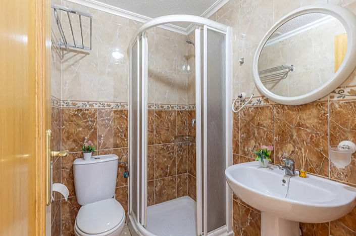 Image No.12-2 Bed Apartment for sale