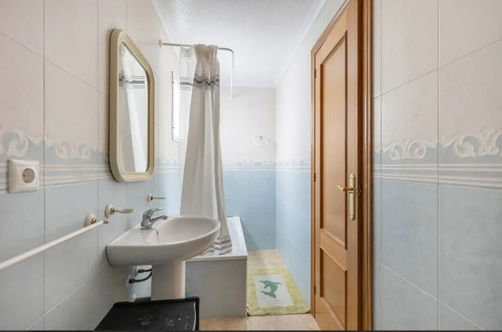 Image No.13-2 Bed Apartment for sale