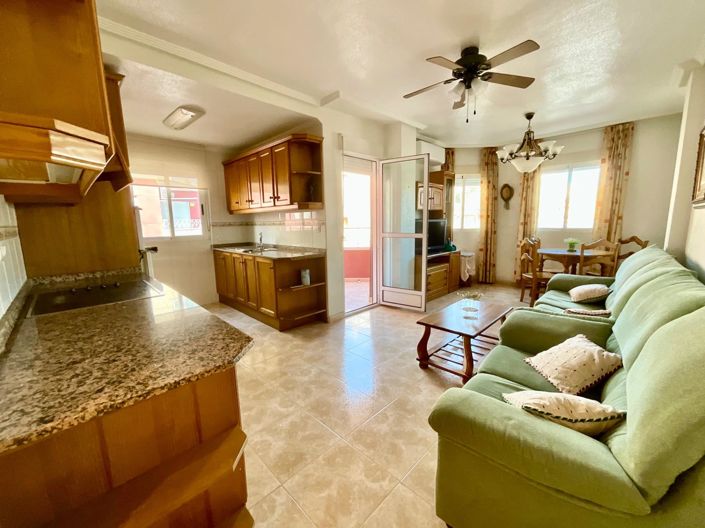 Image No.2-Appartement de 2 chambres à vendre à Torrevieja