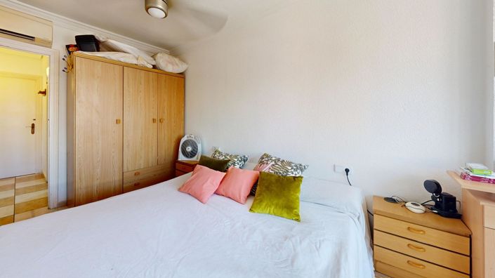 Image No.21-2 Bed Apartment for sale