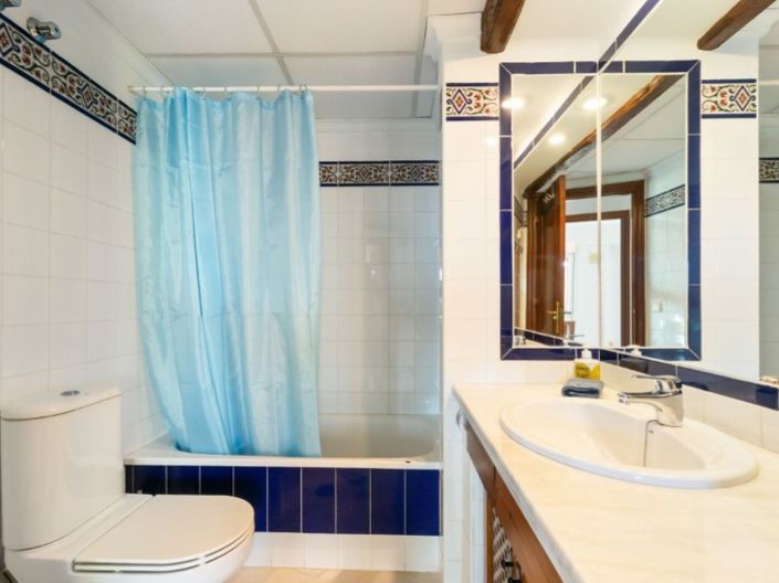 Image No.14-3 Bed Apartment for sale