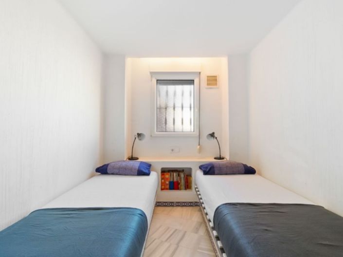 Image No.15-3 Bed Apartment for sale