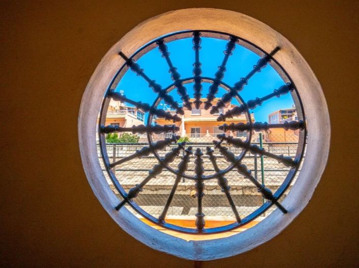 Image No.30-3 Bed Apartment for sale